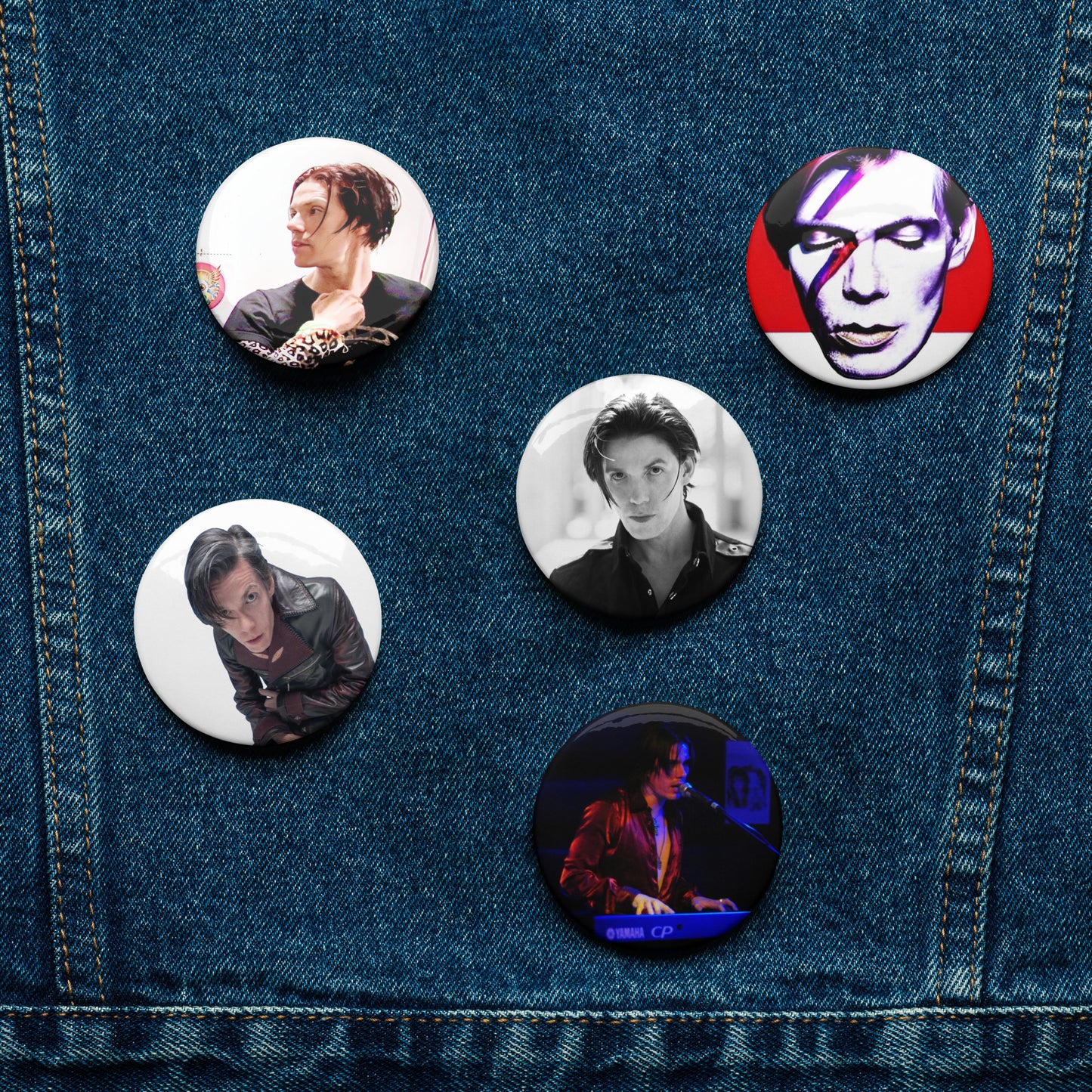 Set of pin buttons