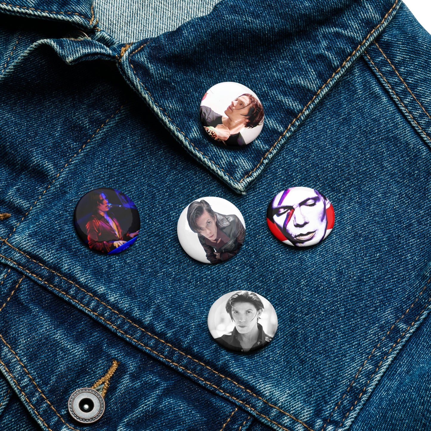 Set of pin buttons