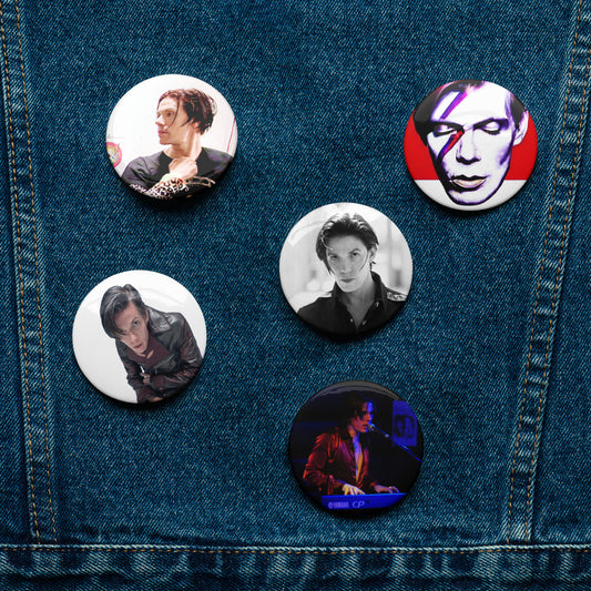 Set of pin buttons